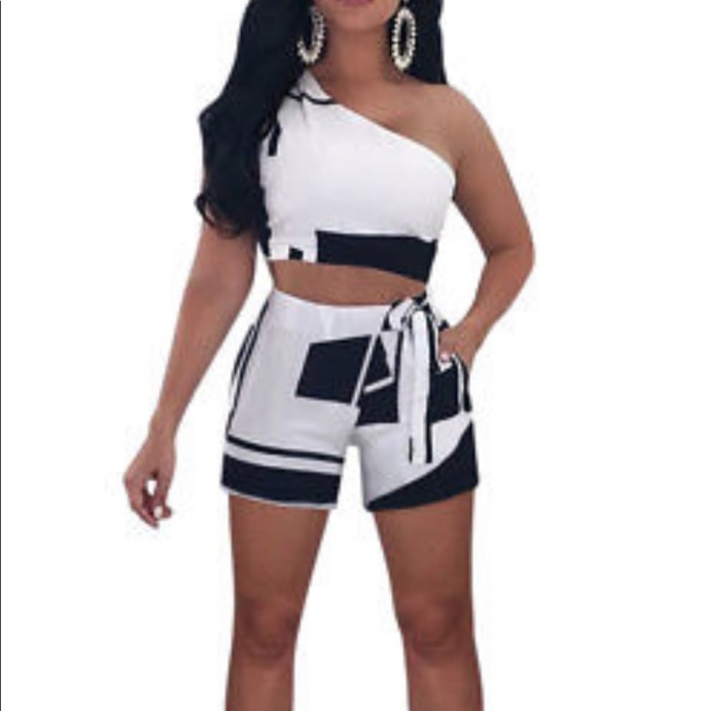 Two-piece Short Set (New)